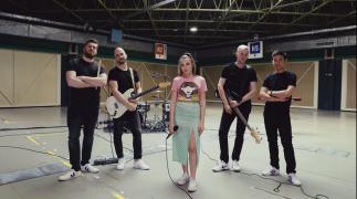 Begin Les Ardentes met de live sessie van Tanaë